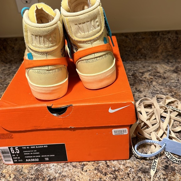 Nike Off-White Blazer Hallows Eve Sz. 6.5 - Picture 3 of 5